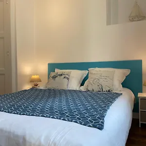 Calme Au Rdc - à 50m - Intra Muros Appartement