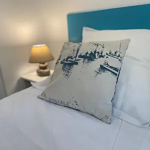 Calme Au Rdc - à 50m - Intra Muros Appartement
